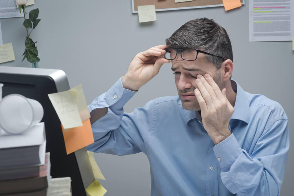 چگونگی جلوگیری از سندروم بینایی کامپیوتری و خستگی چشم